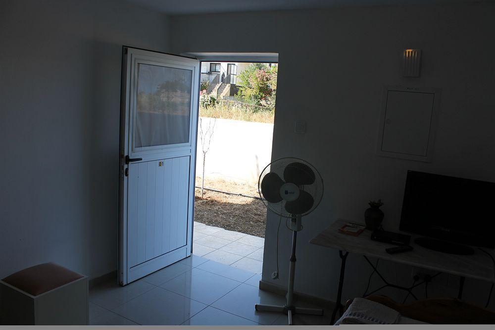 Galatia'S Court Lägenhet Paphos Exteriör bild