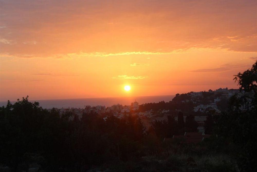 Galatia'S Court Lägenhet Paphos Exteriör bild