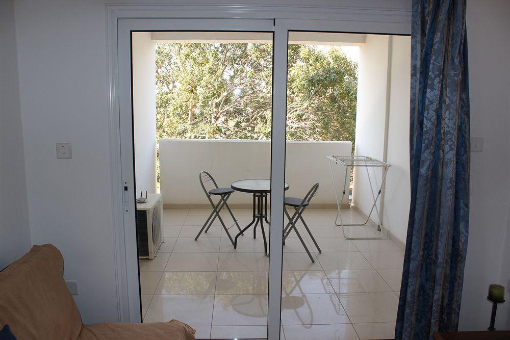 Galatia'S Court Lägenhet Paphos Exteriör bild