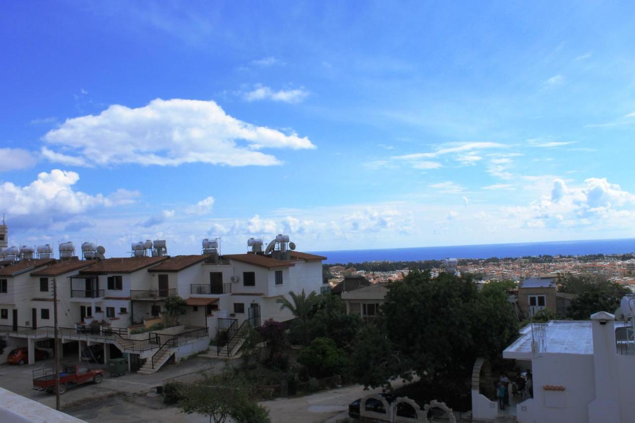 Galatia'S Court Lägenhet Paphos Exteriör bild
