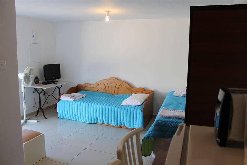 Galatia'S Court Lägenhet Paphos Exteriör bild